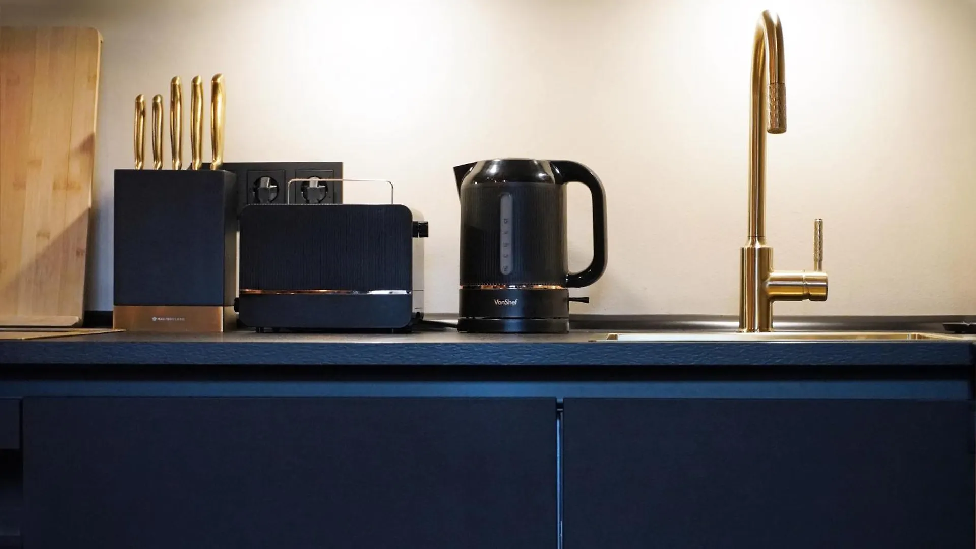 Black Suite 6 Luxus In Alsternaehe Гамбург Апартаменты