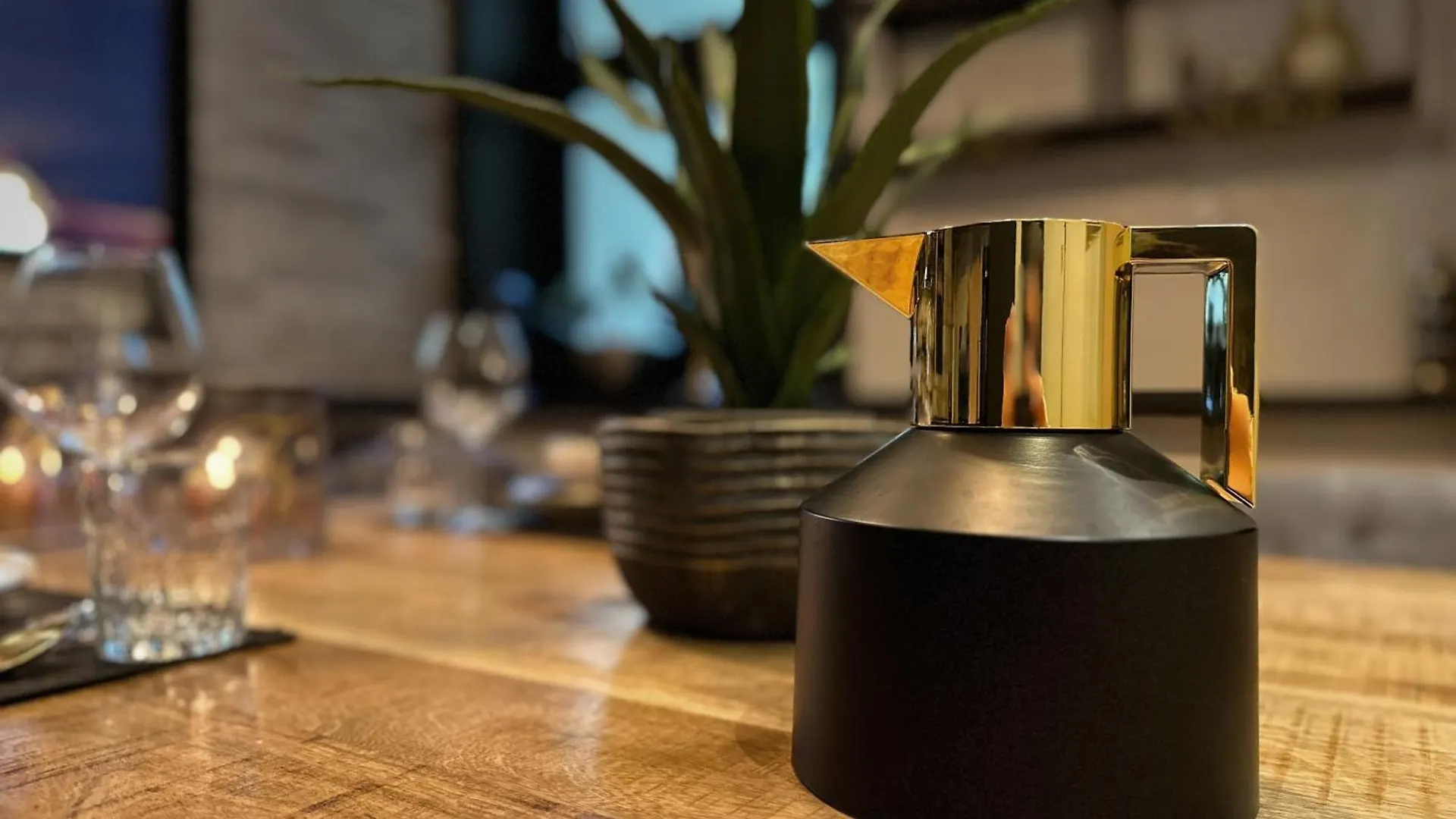 Black Suite 6 Luxus In Alsternaehe Гамбург Апартаменты