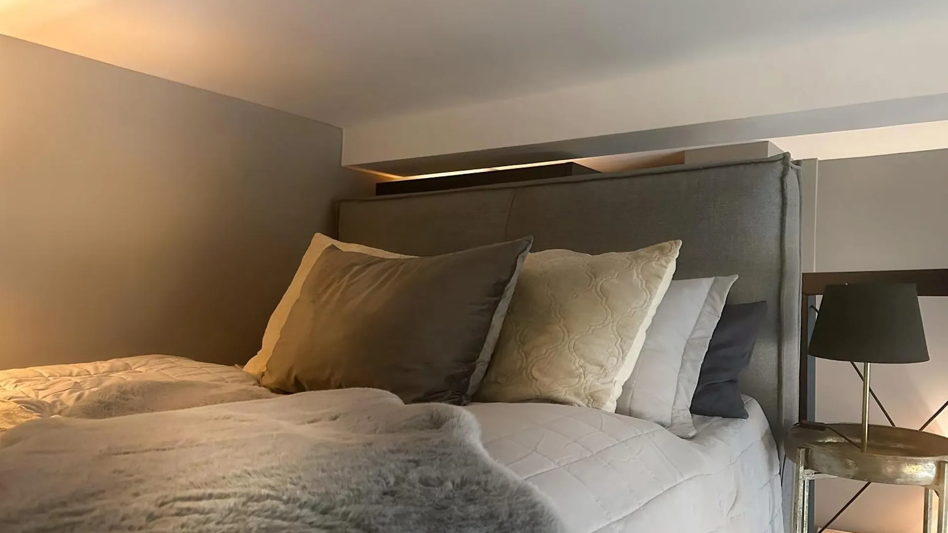 Апартаменты Black Suite 6 Luxus In Alsternaehe Гамбург